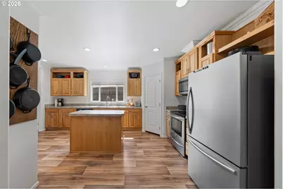 4458 Shoestring Rd, Riddle, OR 97469 - Photo 16