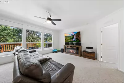 4458 Shoestring Rd, Riddle, OR 97469 - Photo 8