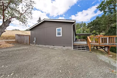 4458 Shoestring Rd, Riddle, OR 97469 - Photo 6