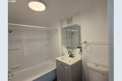 1386 Airway Ave, Sutherlin, OR 97479 - Photo 14