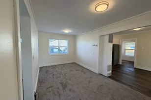 1386 Airway Ave, Sutherlin, OR 97479 - Photo 4