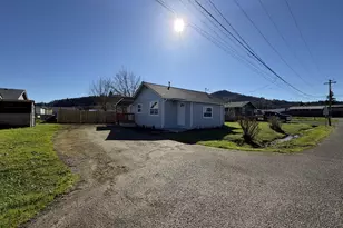 1386 Airway Ave, Sutherlin, OR 97479 - Photo 34