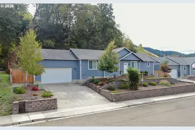 720 Southside Rd, Sutherlin, OR 97479 - Photo 2