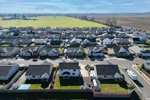 2105 NE Summit Dr, Albany, OR 97321 - Photo 44