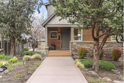 224 Volunteer Park Ln, Redmond, OR 97756 - Photo 2