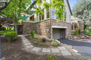 224 Volunteer Park Ln, Redmond, OR 97756 - Photo 2