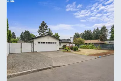 1320 NE 17th St, Gresham, OR 97030 - Photo 4