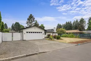 1320 NE 17th St, Gresham, OR 97030 - Photo 4