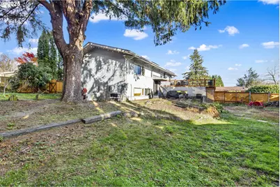 275 SW Towle Ave, Gresham, OR 97080 - Photo 22