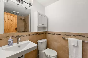 4835 Bonnet Dr, West Linn, OR 97068 - Photo 28