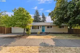 4835 Bonnet Dr, West Linn, OR 97068 - Photo 2
