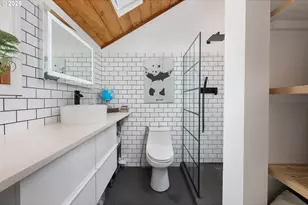 1000 SE Bay Blvd, Newport, OR 97365 - Photo 8