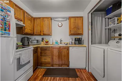 9649 SW Davies Rd, Beaverton, OR 97008 - Photo 30