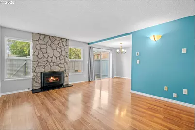 827 NE 90th Ave, Portland, OR 97220 - Photo 16