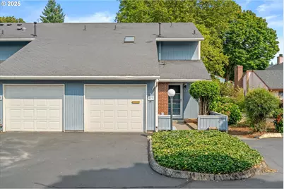 827 NE 90th Ave, Portland, OR 97220 - Photo 1