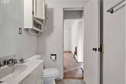 930 1st St, Springfield, OR 97477 - Photo 18