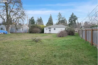 930 1st St, Springfield, OR 97477 - Photo 28