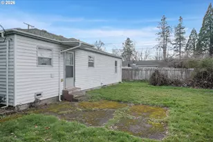 930 1st St, Springfield, OR 97477 - Photo 32