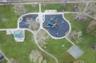 930 1st St, Springfield, OR 97477 - Photo 40