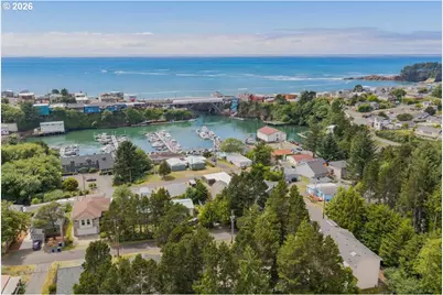 220 SE Hazelton Pl, Depoe Bay, OR 97341 - Photo 32