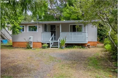 220 SE Hazelton Pl, Depoe Bay, OR 97341 - Photo 2