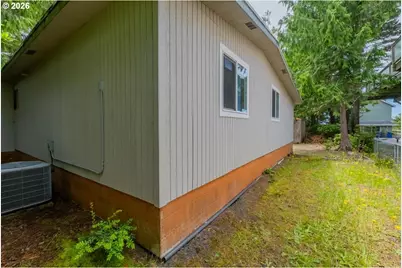 220 SE Hazelton Pl, Depoe Bay, OR 97341 - Photo 22