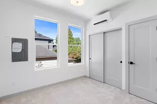 2077 SE Harold St, Portland, OR 97202 - Photo 12