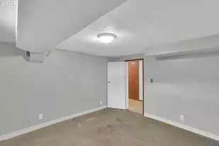 3110 NE Bryant St, Portland, OR 97211 - Photo 36