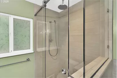 3110 NE Bryant St, Portland, OR 97211 - Photo 18