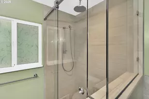 3110 NE Bryant St, Portland, OR 97211 - Photo 18