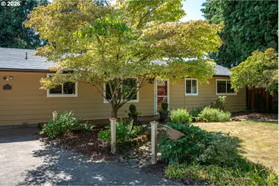 124 NE Lincoln Ct, Hillsboro, OR 97124 - Photo 4