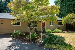 124 NE Lincoln Ct, Hillsboro, OR 97124 - Photo 4