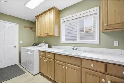 1433 Begonia Ave, Forest Grove, OR 97116 - Photo 32