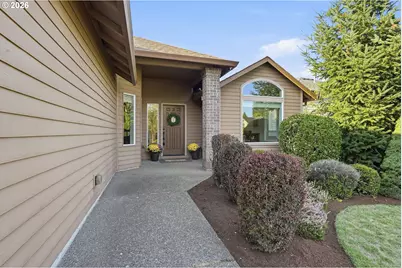 1433 Begonia Ave, Forest Grove, OR 97116 - Photo 2