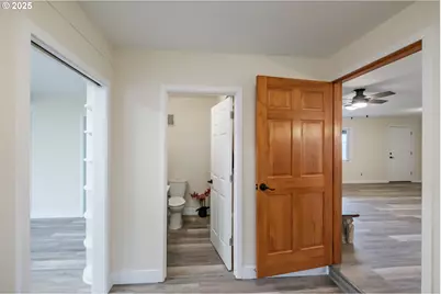 40235 Rainbow Dr, Scio, OR 97374 - Photo 10
