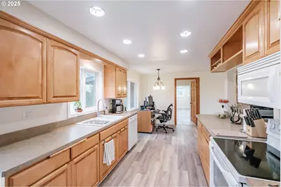 40235 Rainbow Dr, Scio, OR 97374 - Photo 22