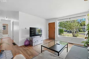 8703 NE Sacramento St, Portland, OR 97220 - Photo 6