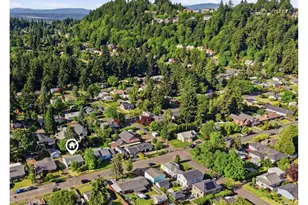 8703 NE Sacramento St, Portland, OR 97220 - Photo 34