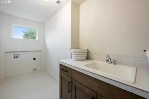 1615 N Pine St, Canby, OR 97013 - Photo 40