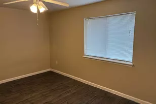 15072 NW Central Dr, Portland, OR 97229 - Photo 12