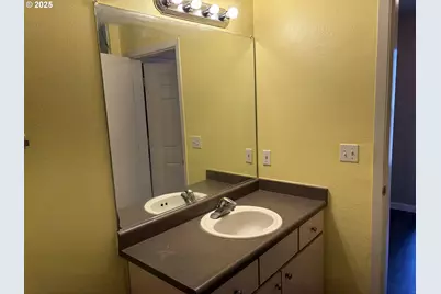 15072 NW Central Dr #406, Portland, OR 97229 - Photo 28
