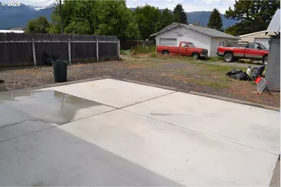604 SW 2nd St, Enterprise, OR 97828 - Photo 16