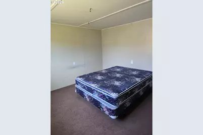 502 W 8th St, Wallowa, OR 97885 - Photo 6