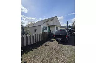 502 W 8th St, Wallowa, OR 97885 - Photo 2