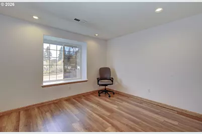 10517 NE 45th Ave, Vancouver, WA 98686 - Photo 14