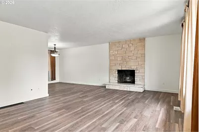 820 NE 168th Pl, Portland, OR 97230 - Photo 6