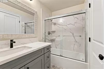 820 NE 168th Pl, Portland, OR 97230 - Photo 32