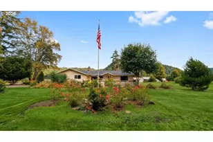 36991 Row River Rd, Cottage Grove, OR 97424 - Photo 1