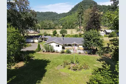 36991 Row River Rd, Cottage Grove, OR 97424 - Photo 1