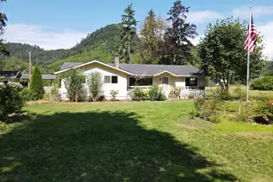 36991 Row River Rd, Cottage Grove, OR 97424 - Photo 28